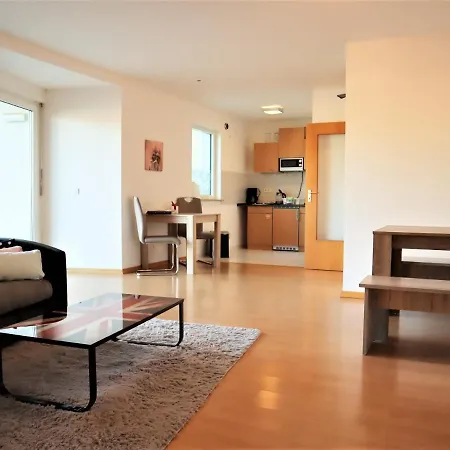 Ferienwohnung Am Clara Park Leipzig Exterior foto